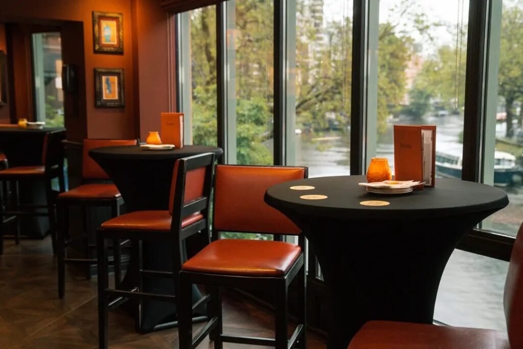 Hard Rock Cafe Amsterdam interior