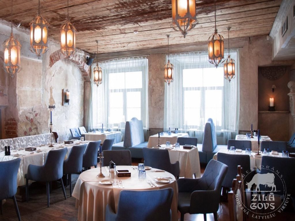 Blue Cow interior main room