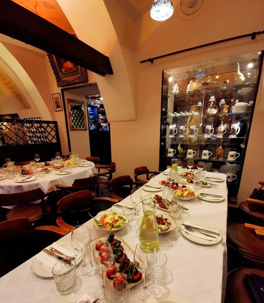 Bunte Gans Vilnius interior set up for group