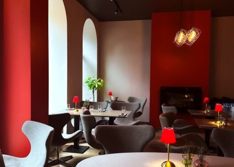 Flo Restaurant interior