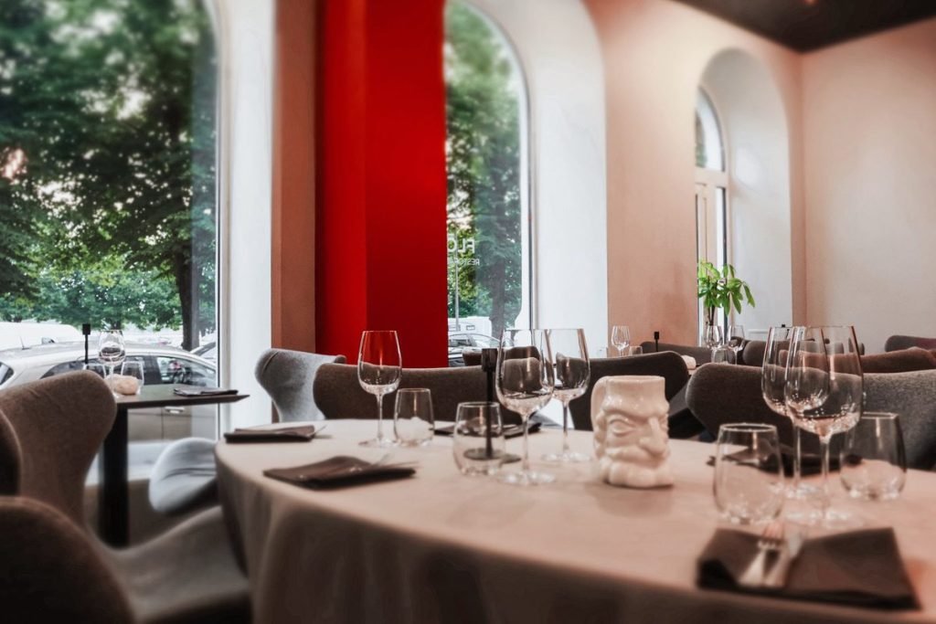 Flo Restaurant interior