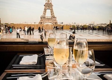 Bustronome Paris interior inside bus