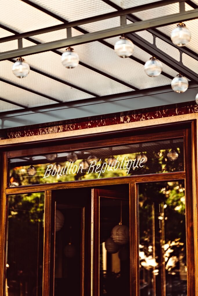 Bouillon Republic Paris entrance