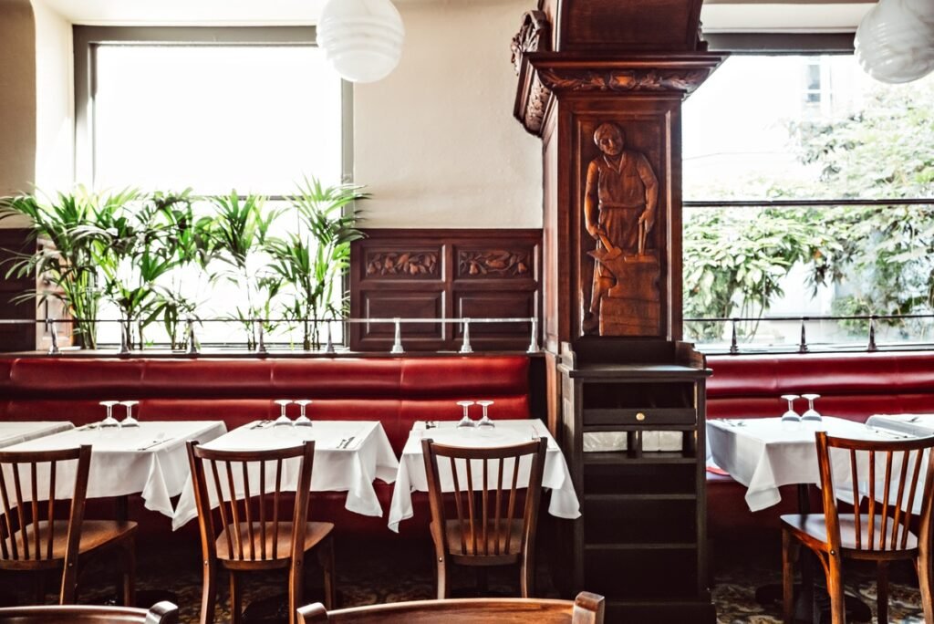 Bouillon Republic Paris interior