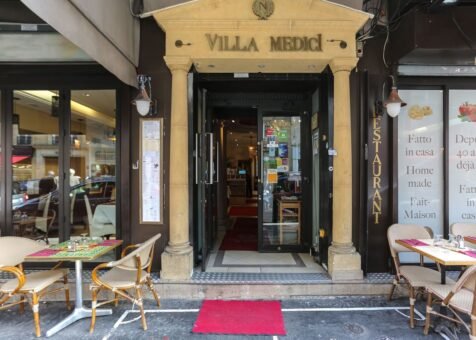 Villa Medici da Napoli entrance