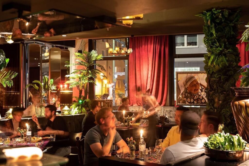 Yafo Berlin interior